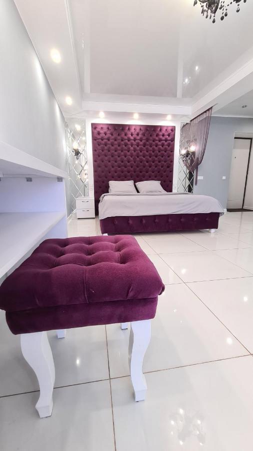 Apartaments On Prospekt Mira 35 Krivói Rog Exterior foto