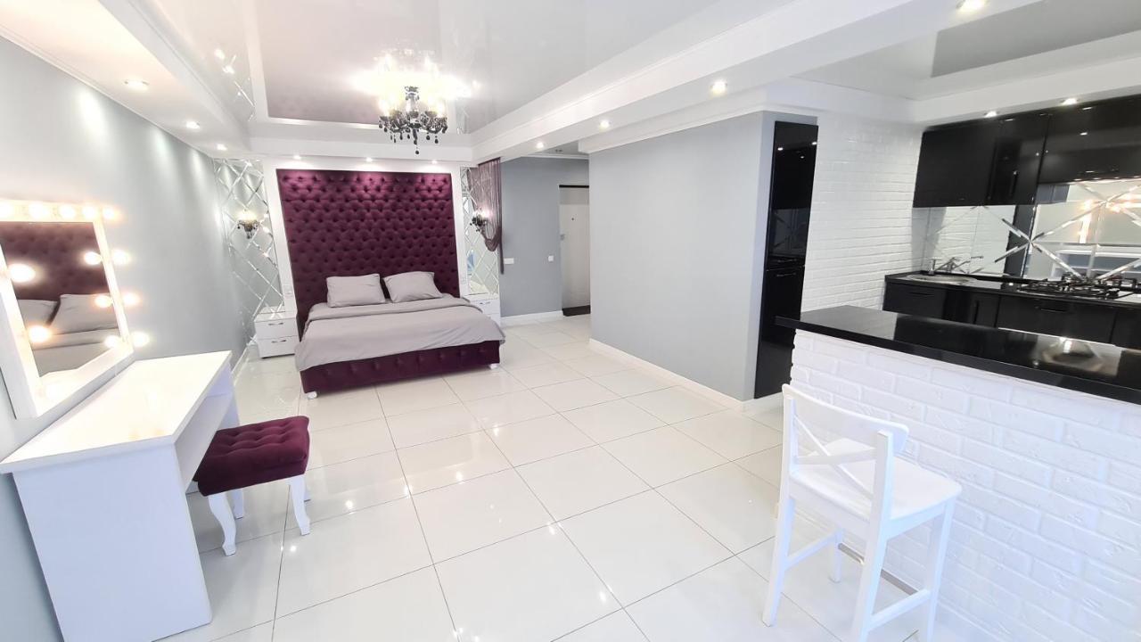 Apartaments On Prospekt Mira 35 Krivói Rog Exterior foto
