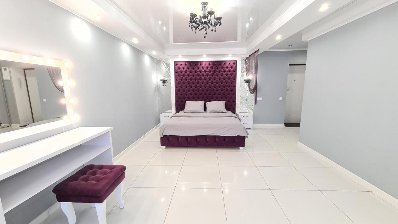 Apartaments On Prospekt Mira 35 Krivói Rog Exterior foto