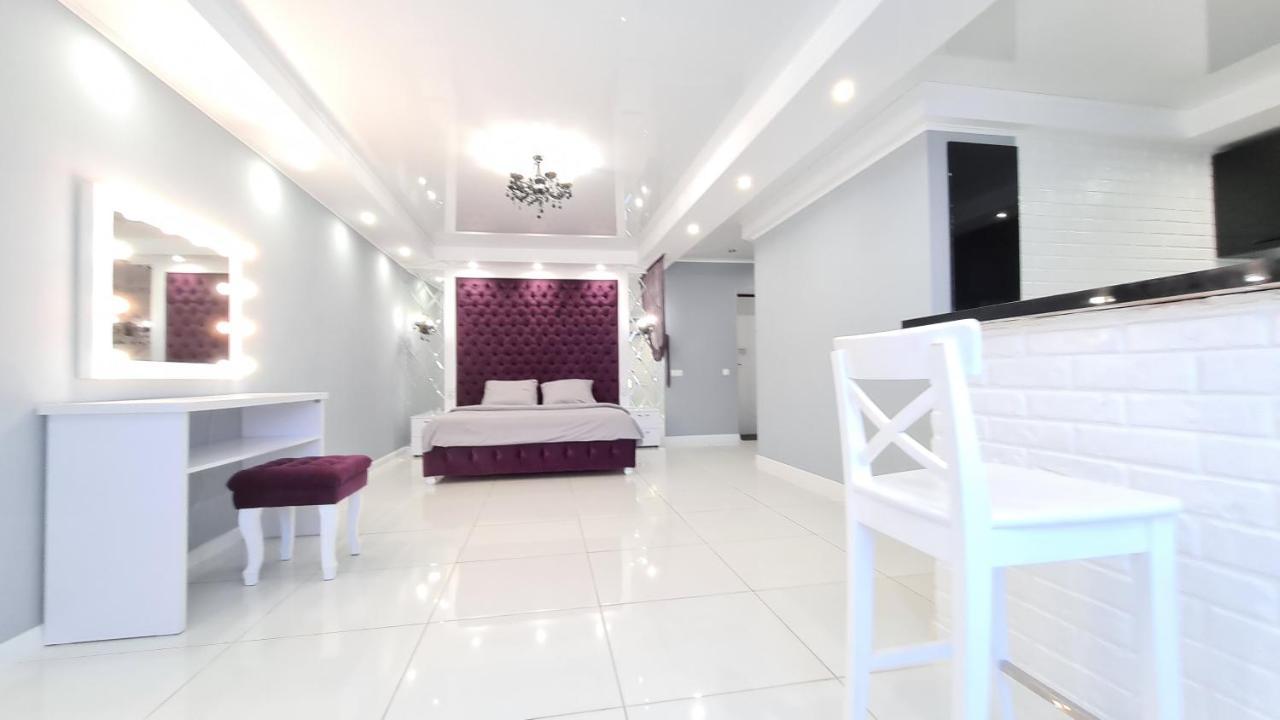 Apartaments On Prospekt Mira 35 Krivói Rog Exterior foto