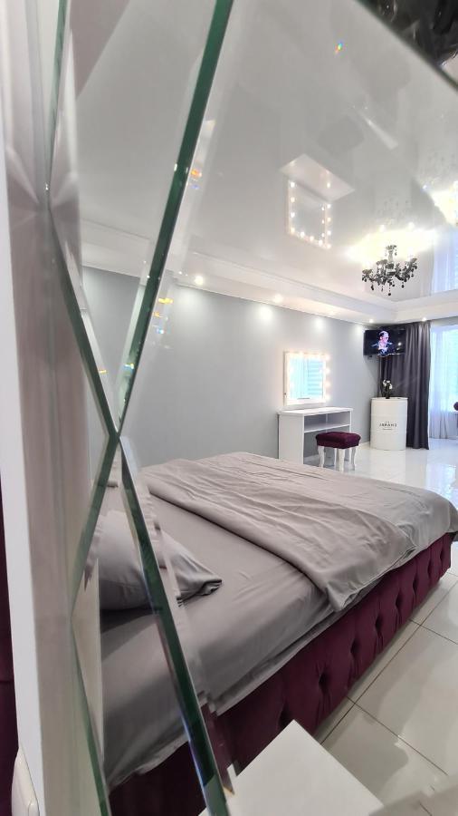 Apartaments On Prospekt Mira 35 Krivói Rog Exterior foto