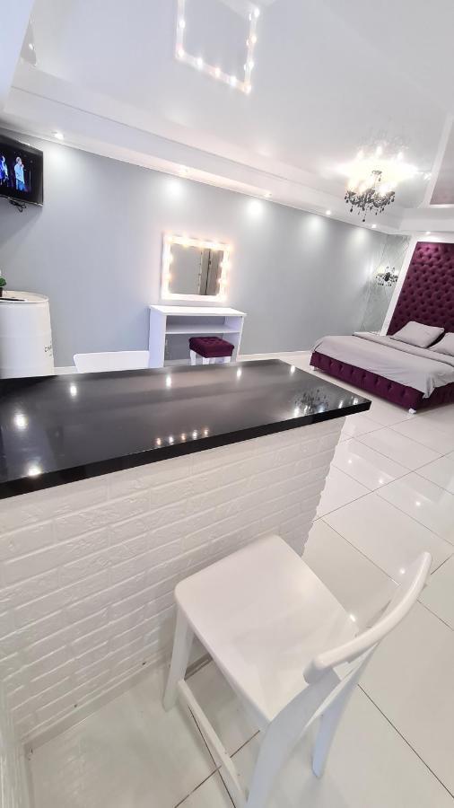 Apartaments On Prospekt Mira 35 Krivói Rog Exterior foto
