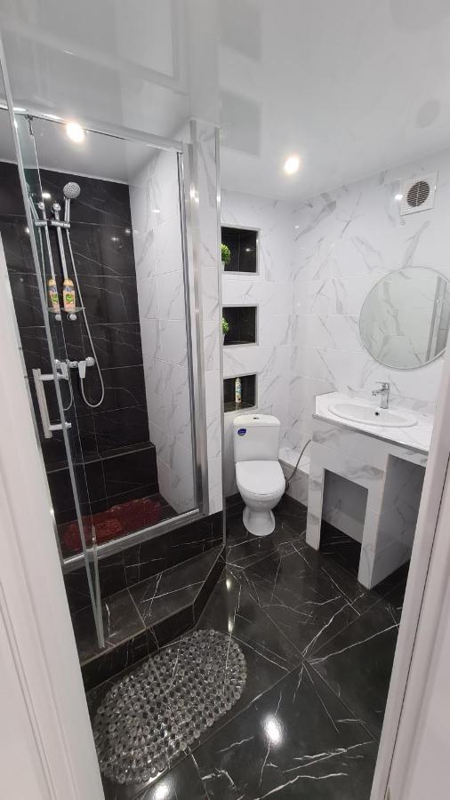 Apartaments On Prospekt Mira 35 Krivói Rog Exterior foto