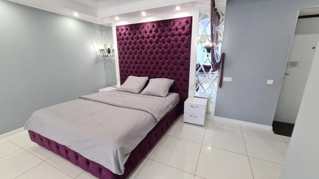 Apartaments On Prospekt Mira 35 Krivói Rog Exterior foto